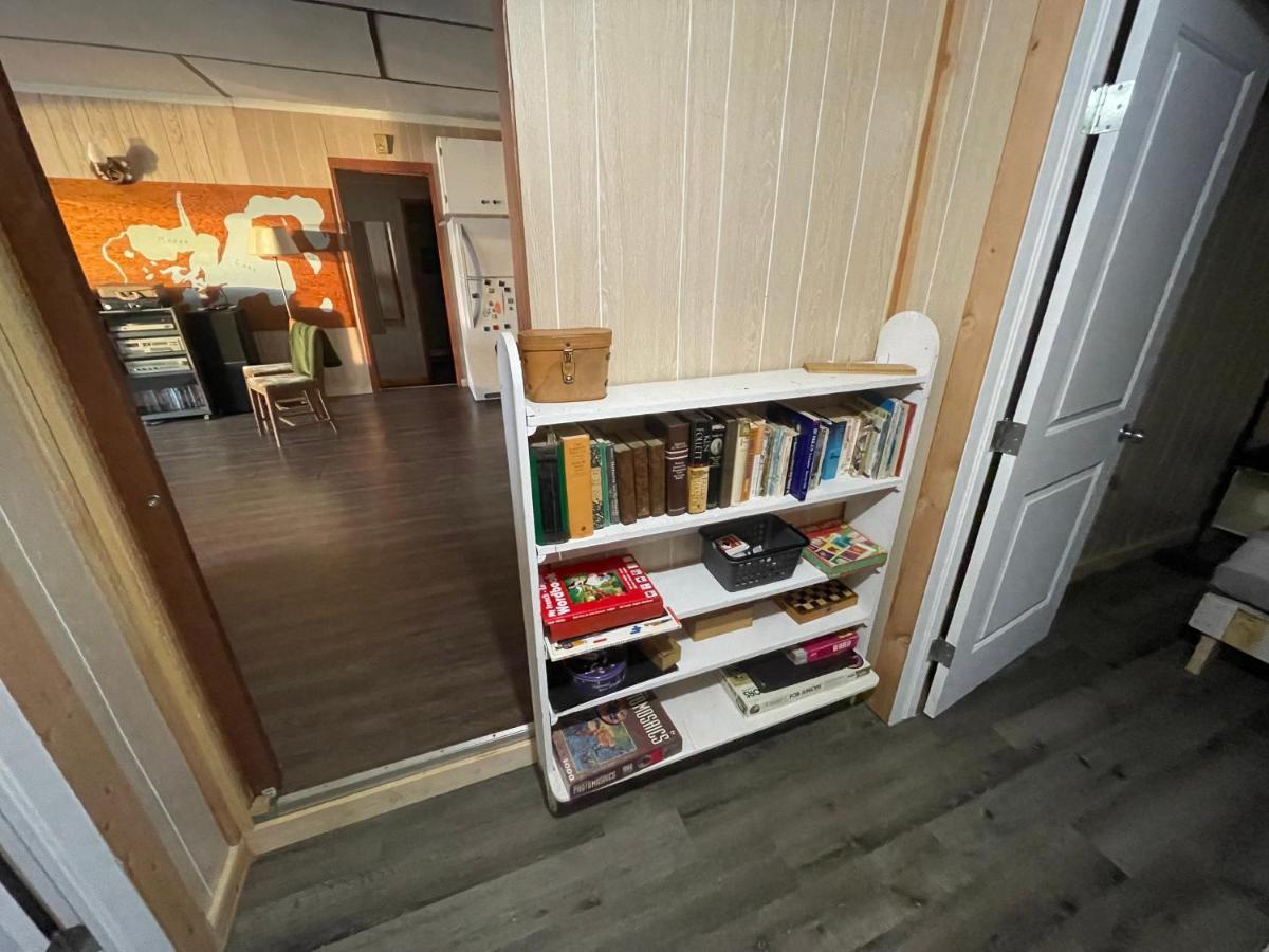 Ntj Moose Lake Cabin Bonnyville Екстер'єр фото